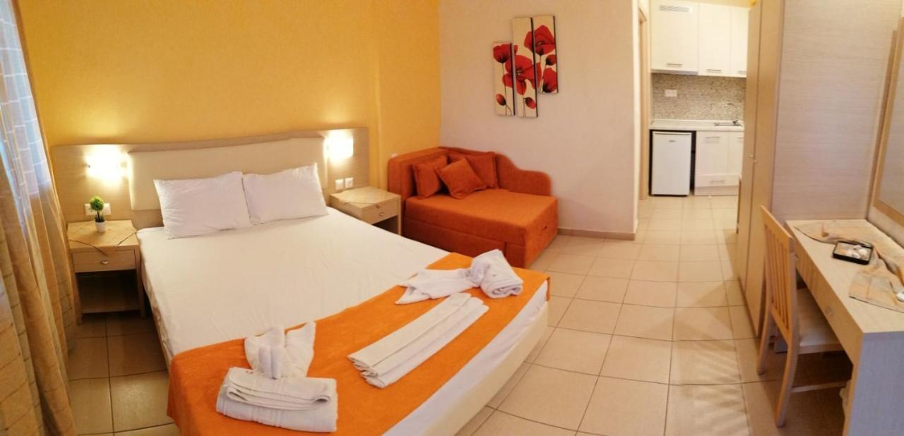 Decauville Hotel Gerakini Luaran gambar
